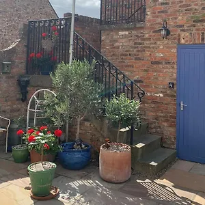 https://the-turret.yorkshirehotels.net